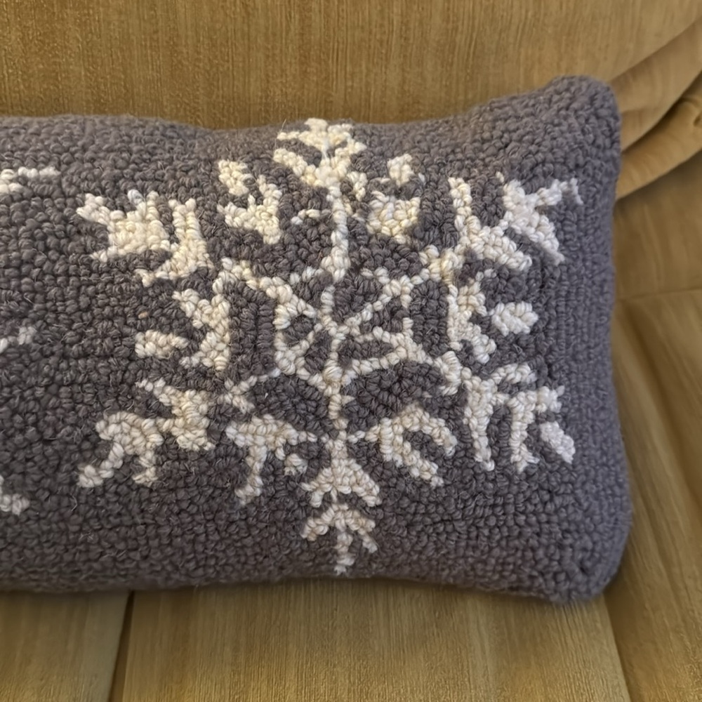 Snowflake Pillow - Picture 7 of 8